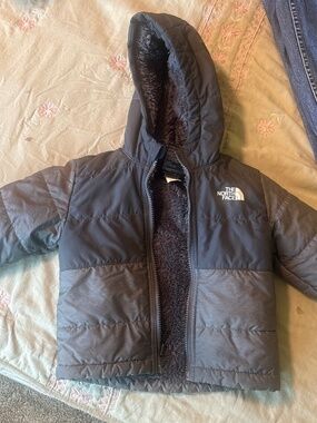 Kids reversible north face coat